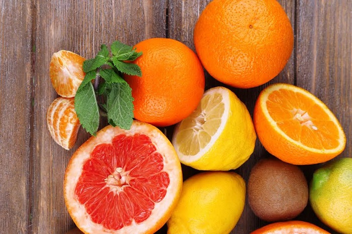 cam, quýt chứa nhiều vitamin C giúp tăng đề kháng