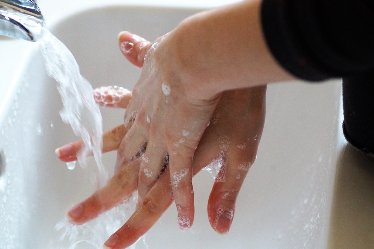 Rửa tay bằng xà phòng ngăn ngừa cảm lạnh